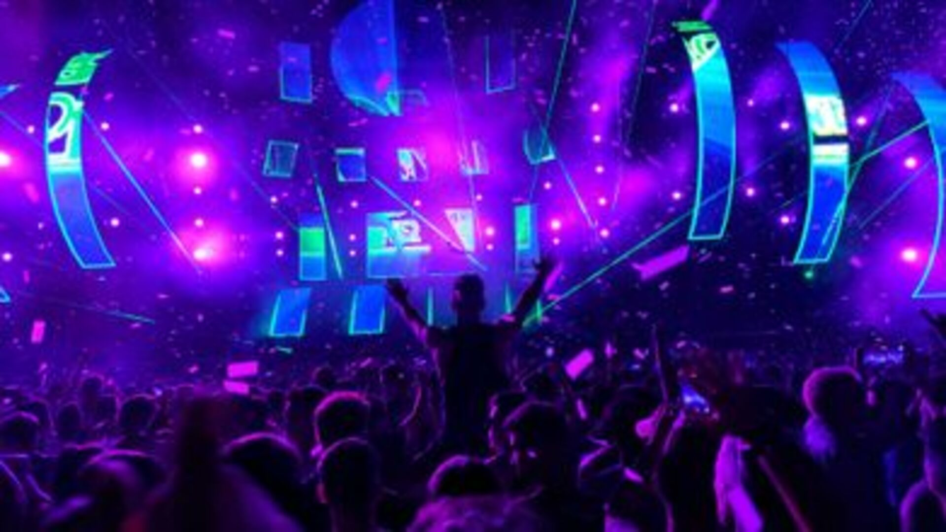 Introducing the Crowds Revolution!  example photo