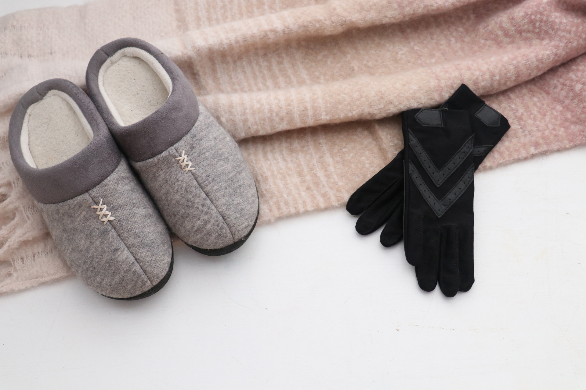 Show off your Isotoner slippers & gloves together! example photo