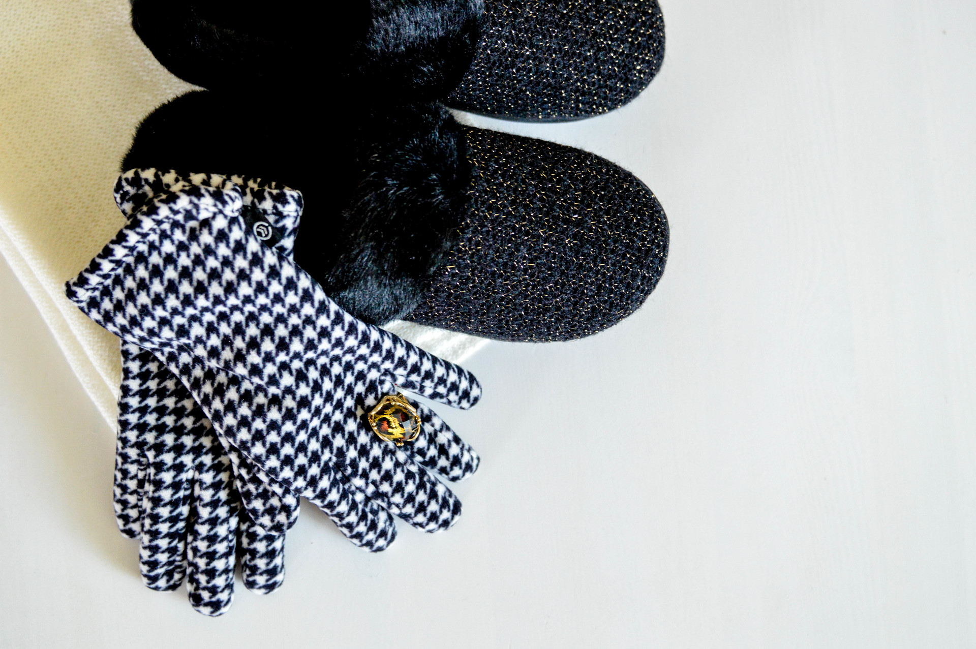 Show off your Isotoner slippers & gloves together! example photo